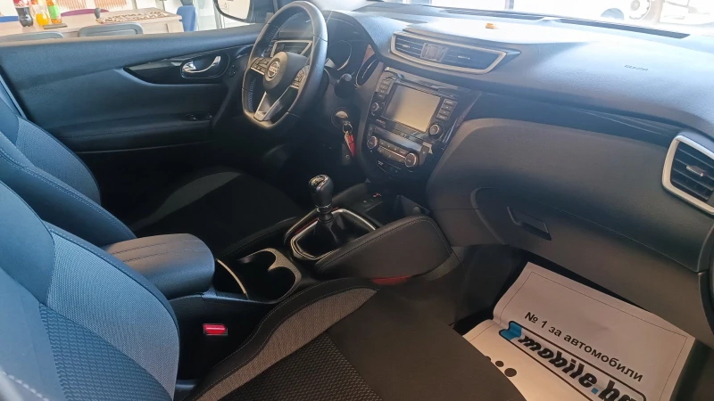 Nissan Qashqai 1.5 dCi, снимка 9 - Автомобили и джипове - 48265965