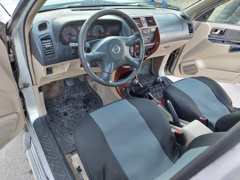 Nissan Terrano 3000, снимка 5 - Автомобили и джипове - 48589257