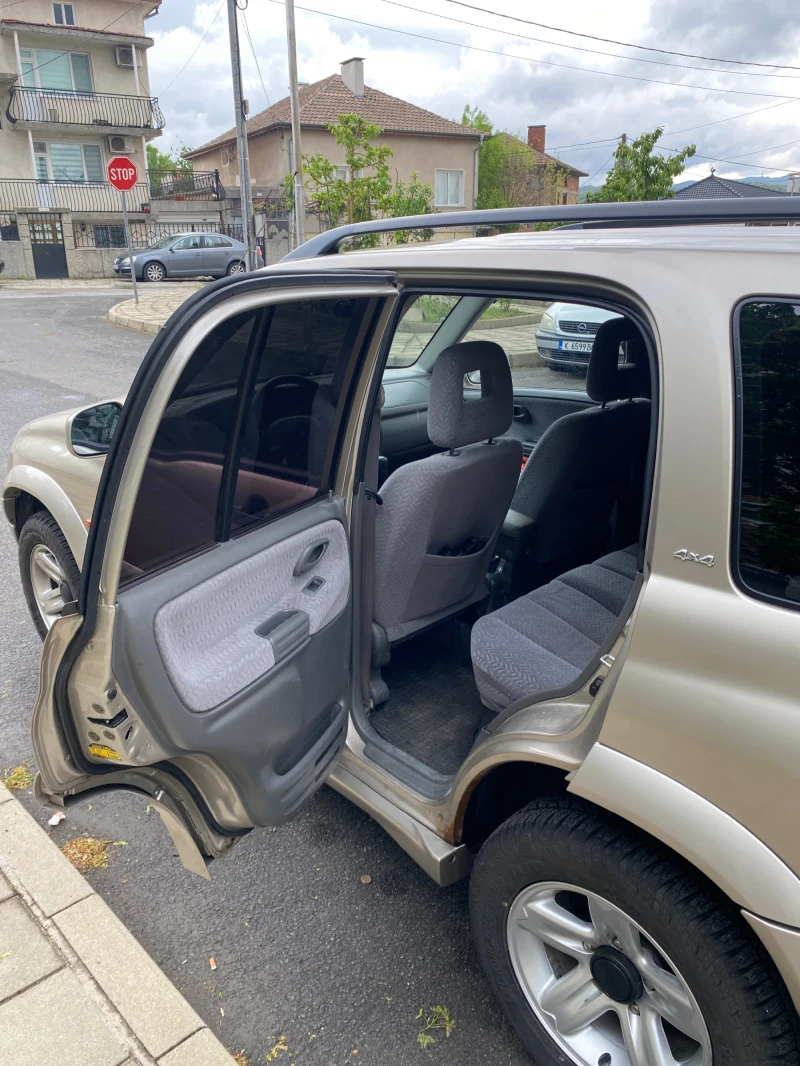 Suzuki Grand vitara, снимка 6 - Автомобили и джипове - 51313478