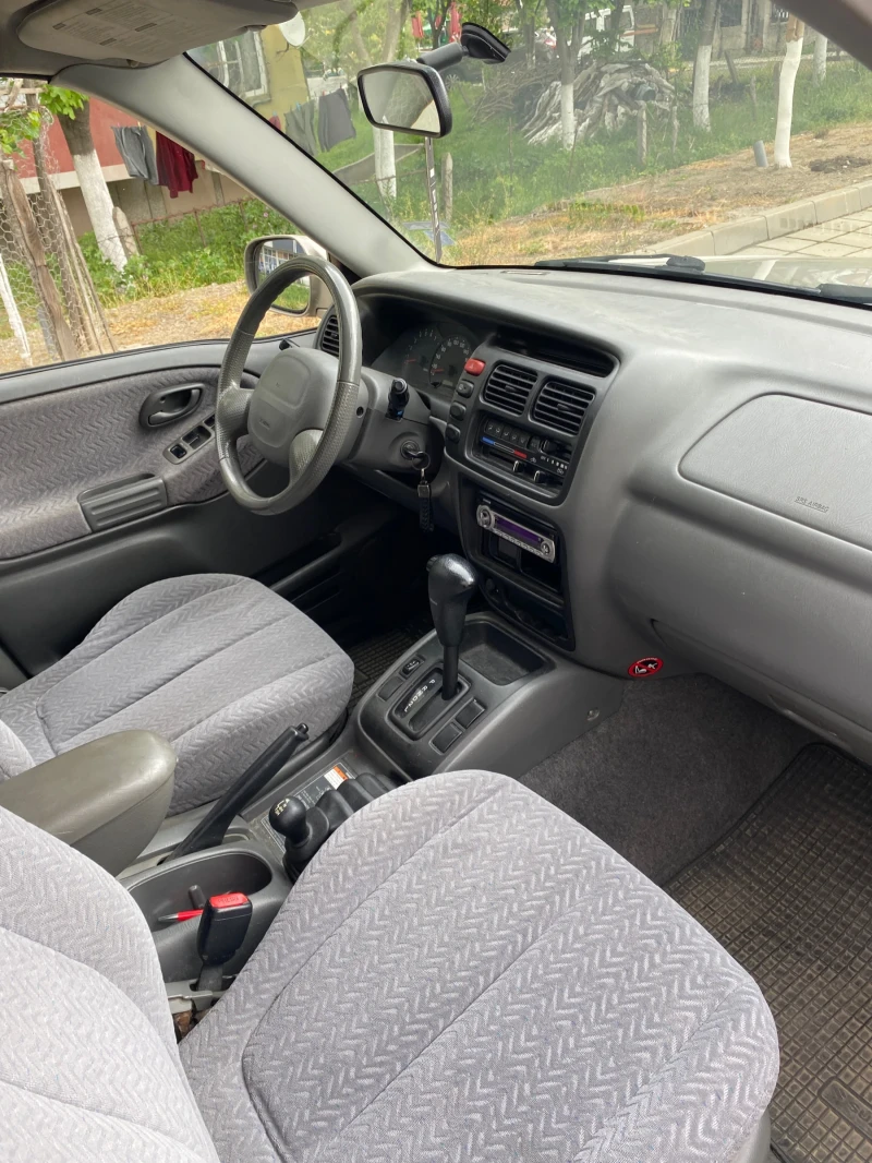 Suzuki Grand vitara, снимка 9 - Автомобили и джипове - 51313478
