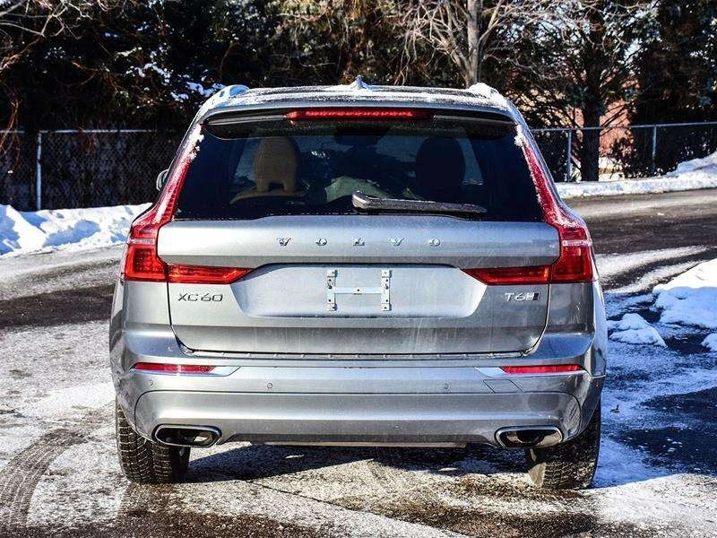 Volvo XC60 * Inscription * CARFAX /NAVI/PANO/ГУМИ - изображение 7