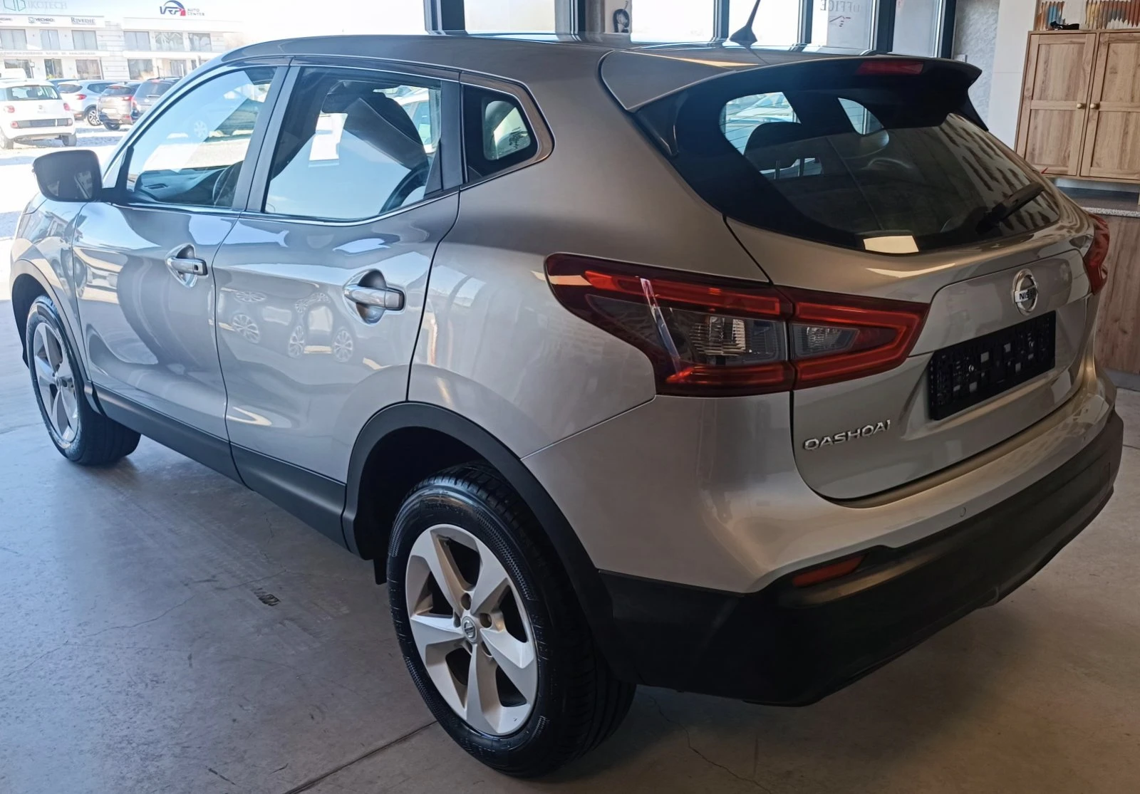 Nissan Qashqai 1.5 dCi - изображение 6