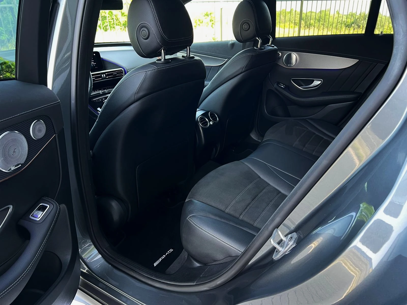 Mercedes-Benz EQC 400 AMG 4MATIC Keyless Distronic Burmester Head-Up - изображение 9