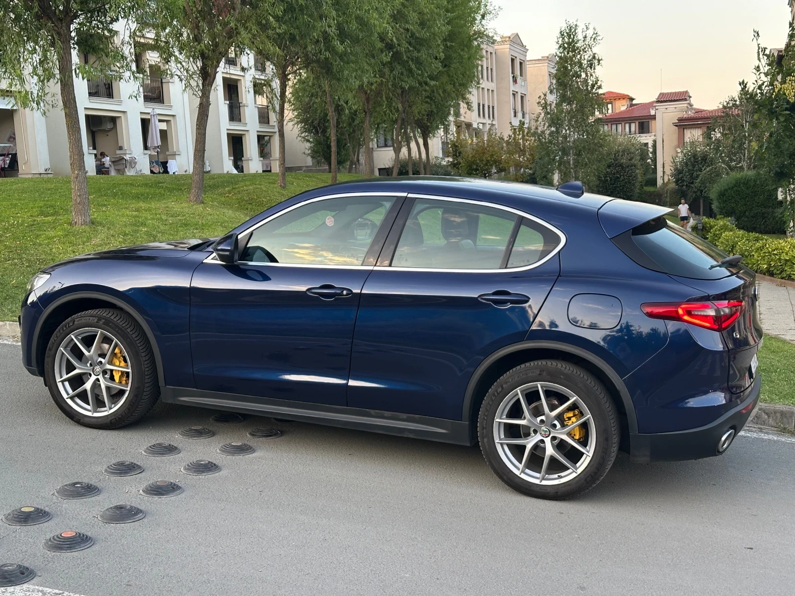 Alfa Romeo Stelvio 2.2d Q4 4x4 8ZF - изображение 3