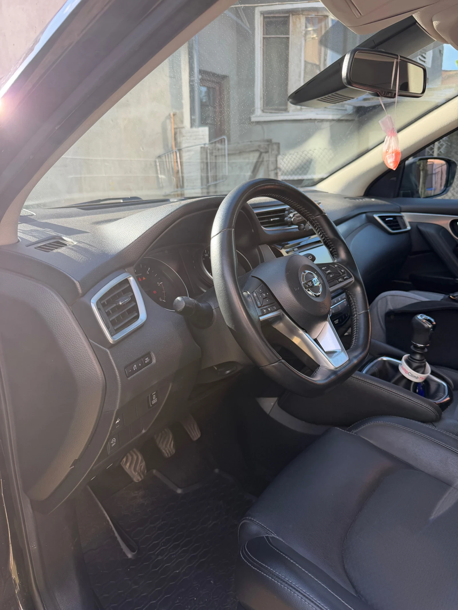 Nissan Qashqai Tekna, снимка 9 - Автомобили и джипове - 54415831