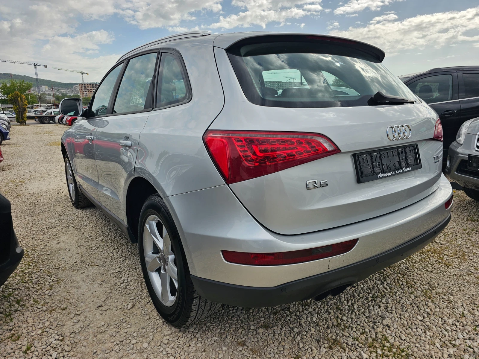 Audi Q5 2.0TDI, 170к.с., снимка 6 - Автомобили и джипове - 54530782