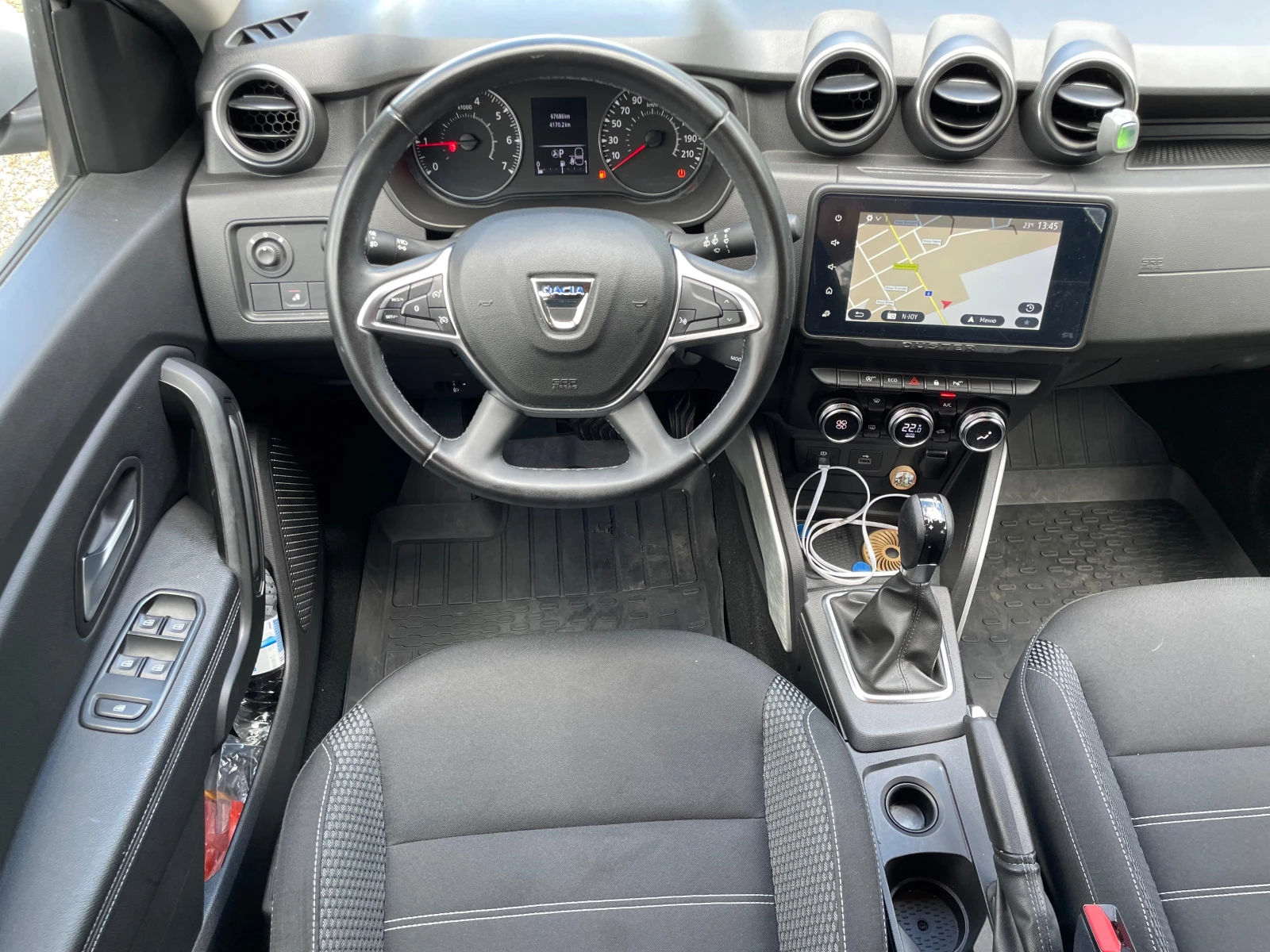 Dacia Duster II Restyling 1.3i (150hp) Automatic 6-Speed Бензин, снимка 10 - Автомобили и джипове - 54713156