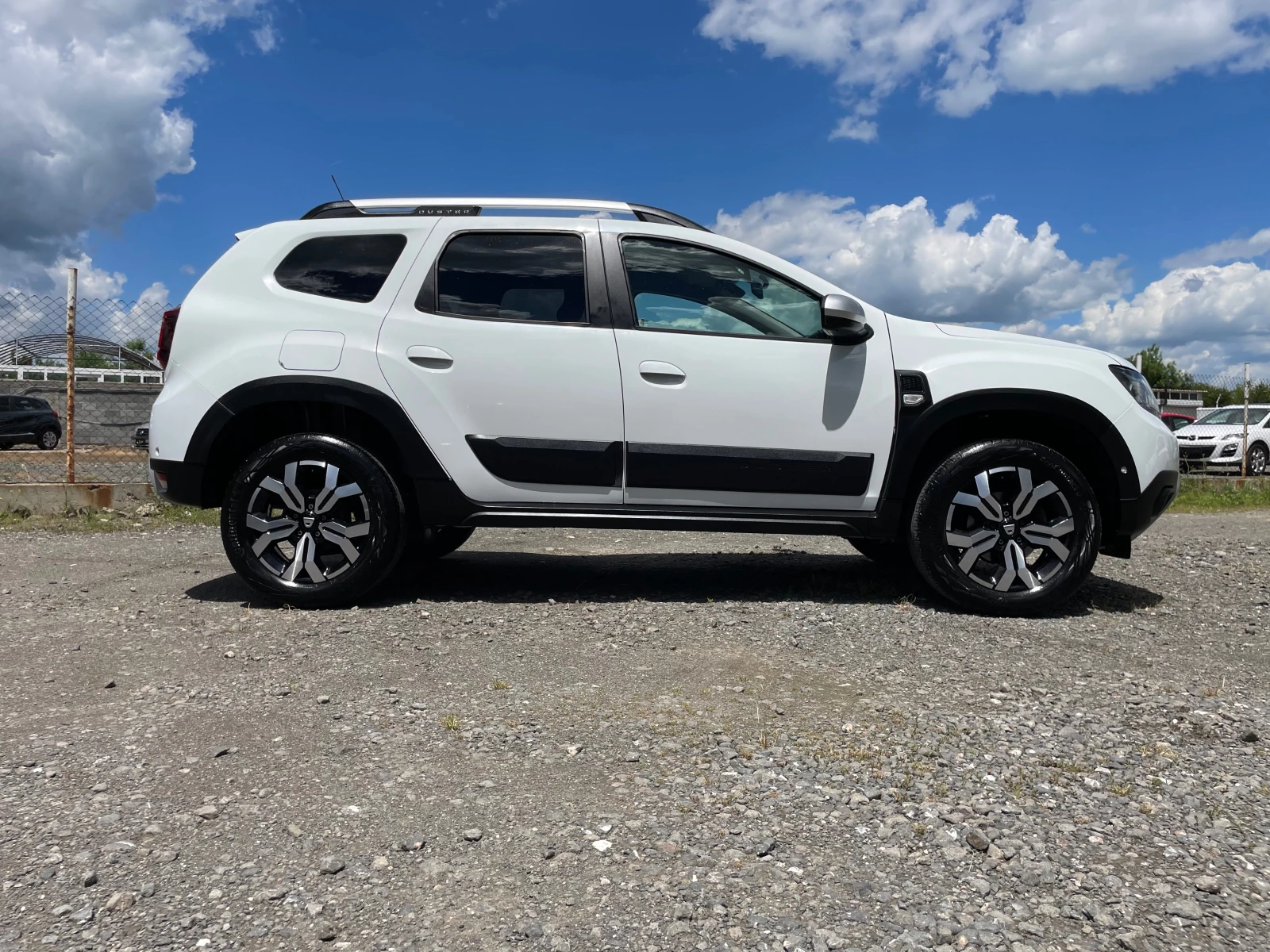 Dacia Duster II Restyling 1.3i (150hp) Automatic 6-Speed Бензин, снимка 3 - Автомобили и джипове - 54713156