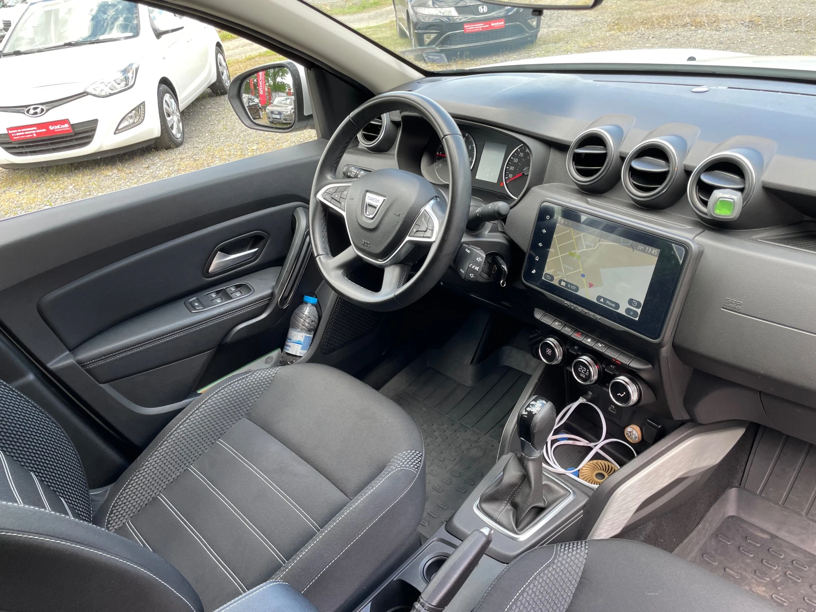 Dacia Duster II Restyling 1.3i (150hp) Automatic 6-Speed Бензин, снимка 12 - Автомобили и джипове - 54713156