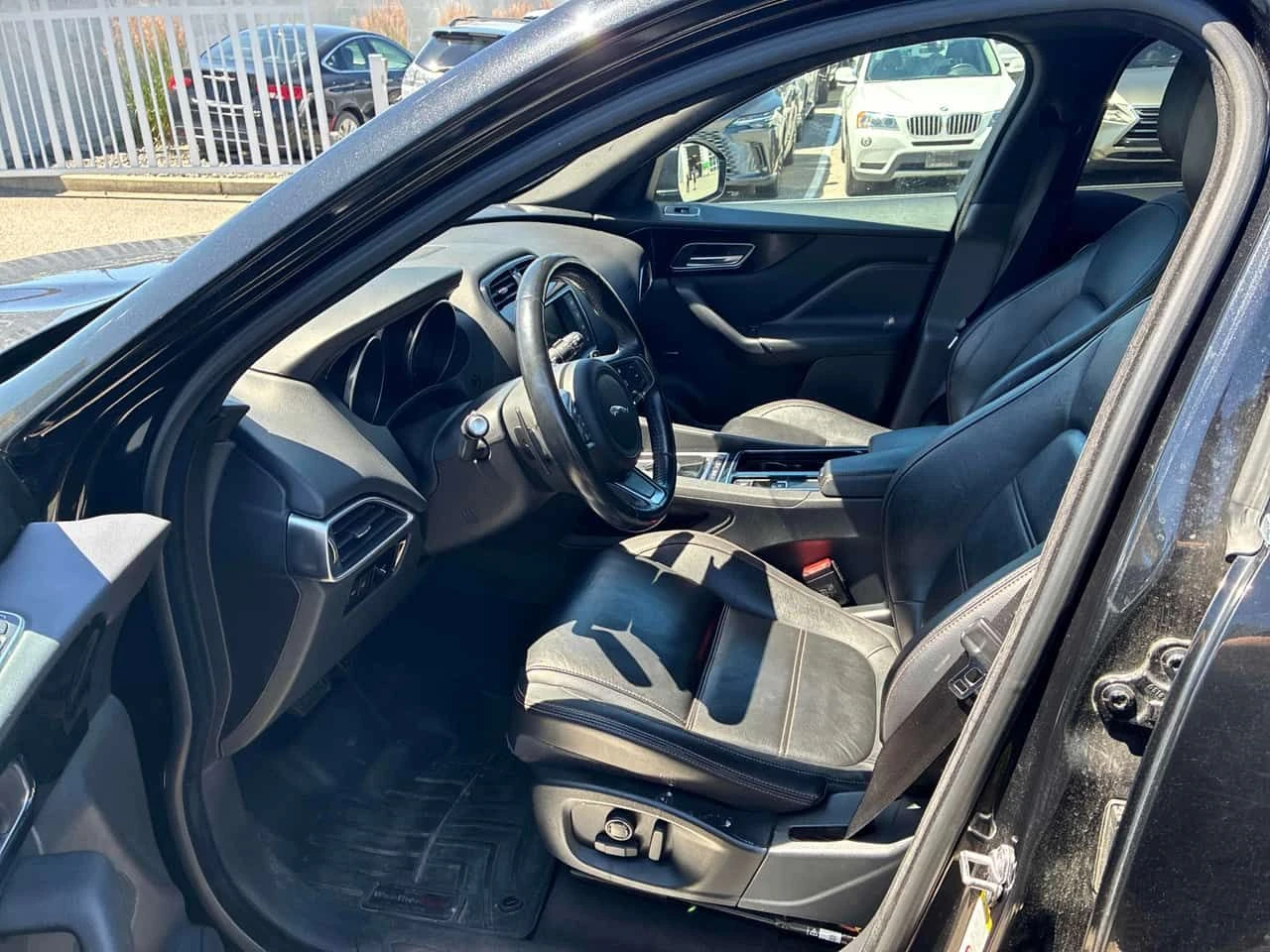 Jaguar F-PACE * Prestige * CARFAX * ЦЕНА ДО БГ, снимка 5 - Автомобили и джипове - 54918995