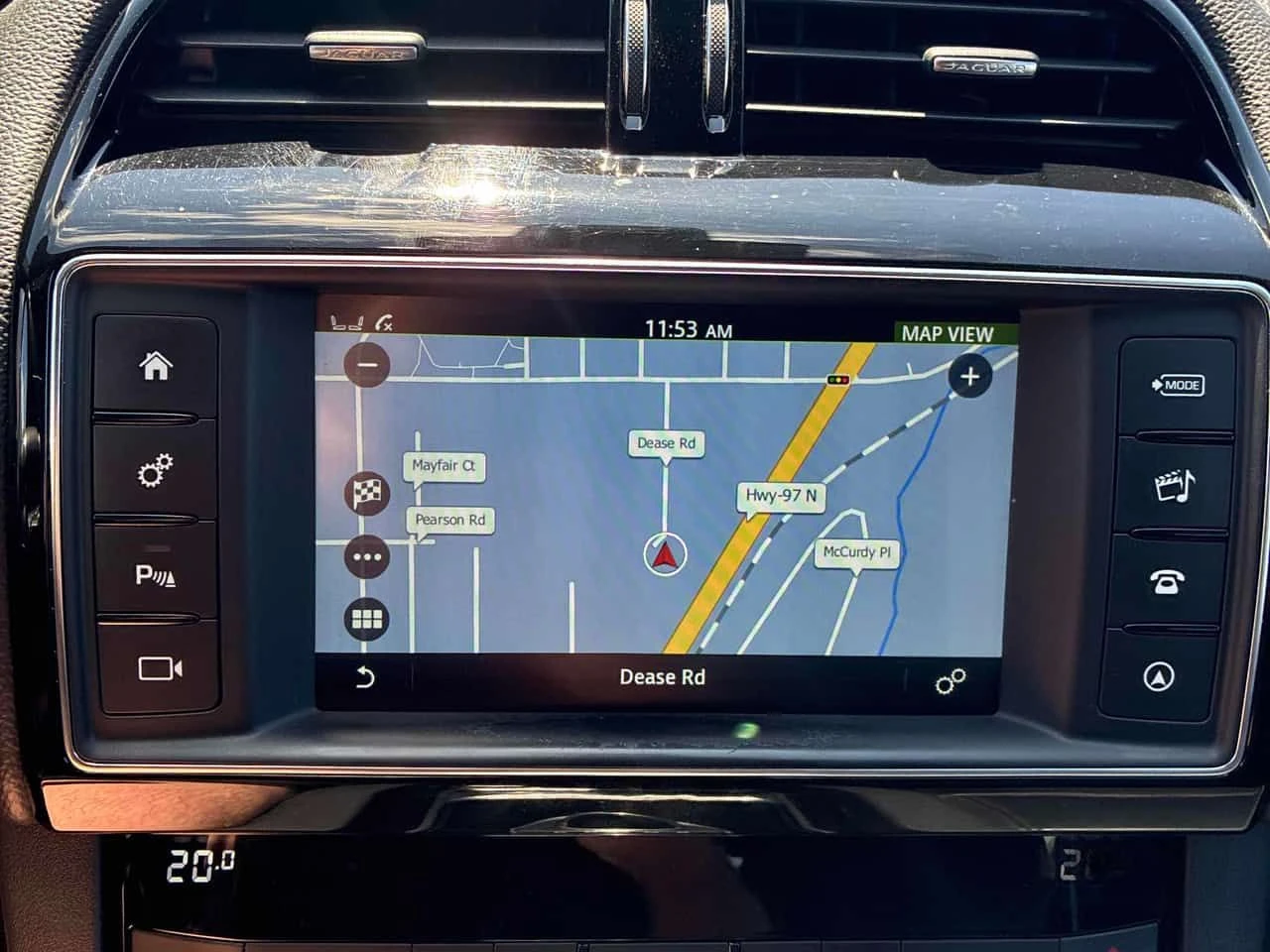 Jaguar F-PACE * Prestige * CARFAX * ЦЕНА ДО БГ, снимка 17 - Автомобили и джипове - 54918995