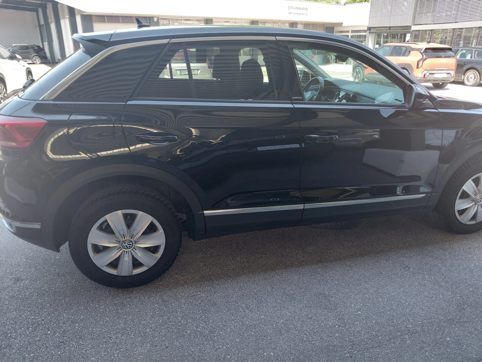 VW T-Roc, снимка 2 - Автомобили и джипове - 55009484