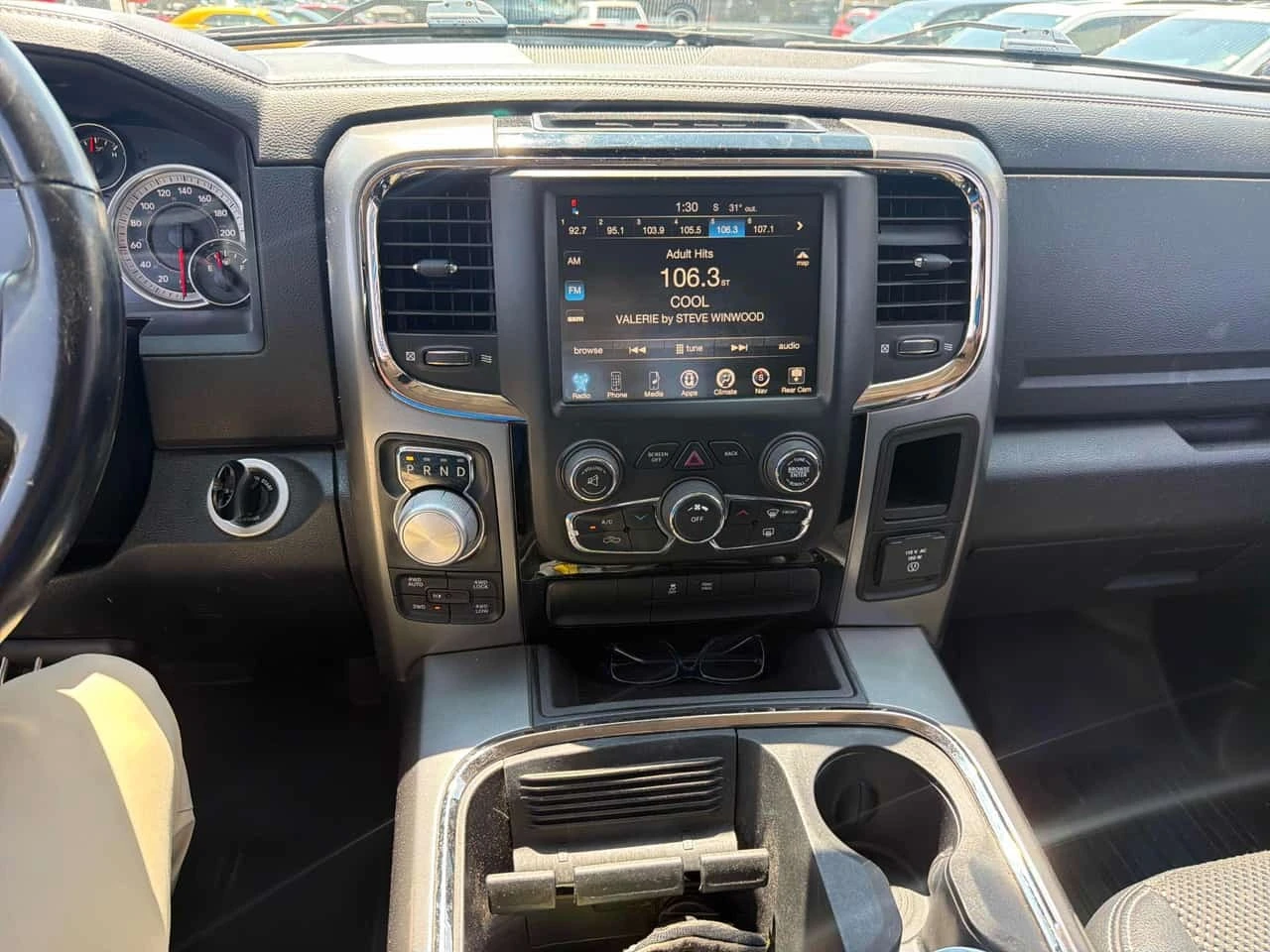 Dodge RAM 1500 * Sport * АВТОКРЕДИТ БЕЗ ПЪРВОНАЧАЛНА ВНОСКА* , снимка 9 - Автомобили и джипове - 55768821