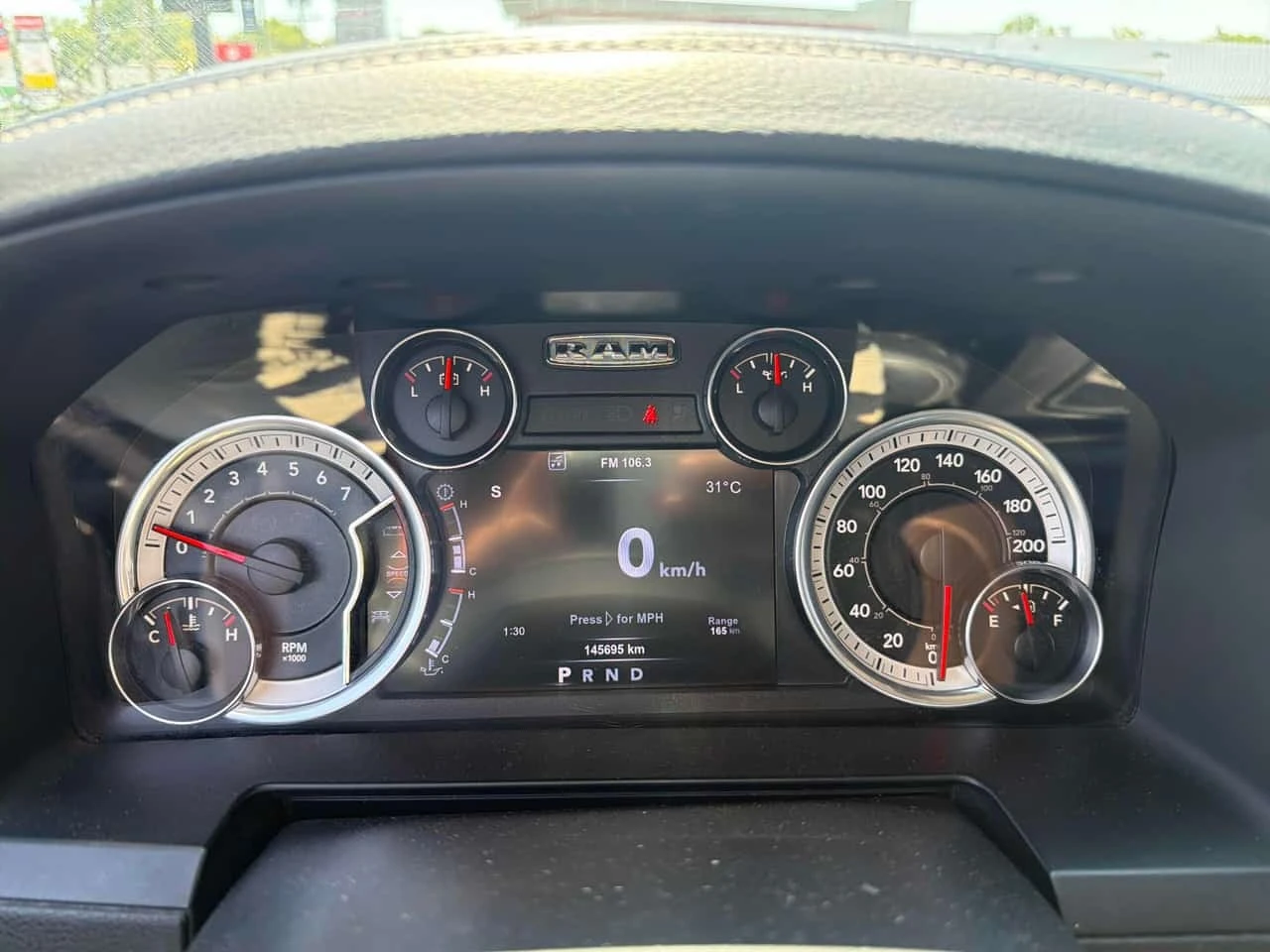 Dodge RAM 1500 * Sport * АВТОКРЕДИТ БЕЗ ПЪРВОНАЧАЛНА ВНОСКА* , снимка 8 - Автомобили и джипове - 55768821