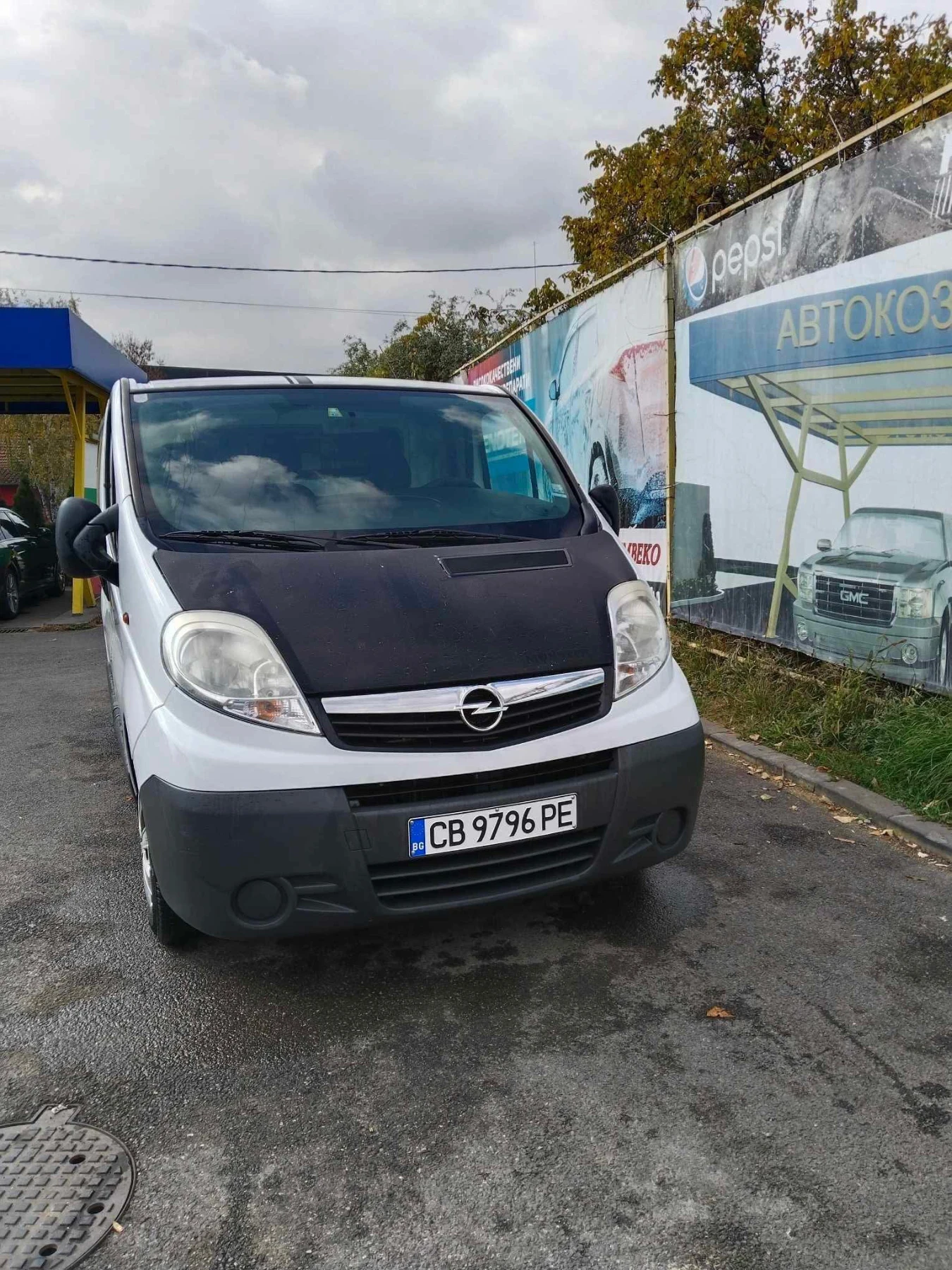 Opel Vivaro 2.0 - изображение 2
