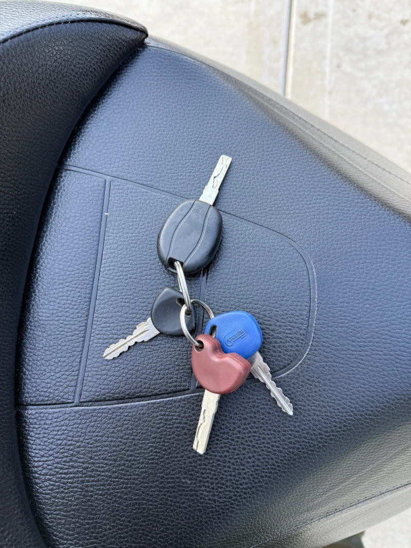 Piaggio Beverly 350i 2013, снимка 10 - Мотоциклети и мототехника - 52855233