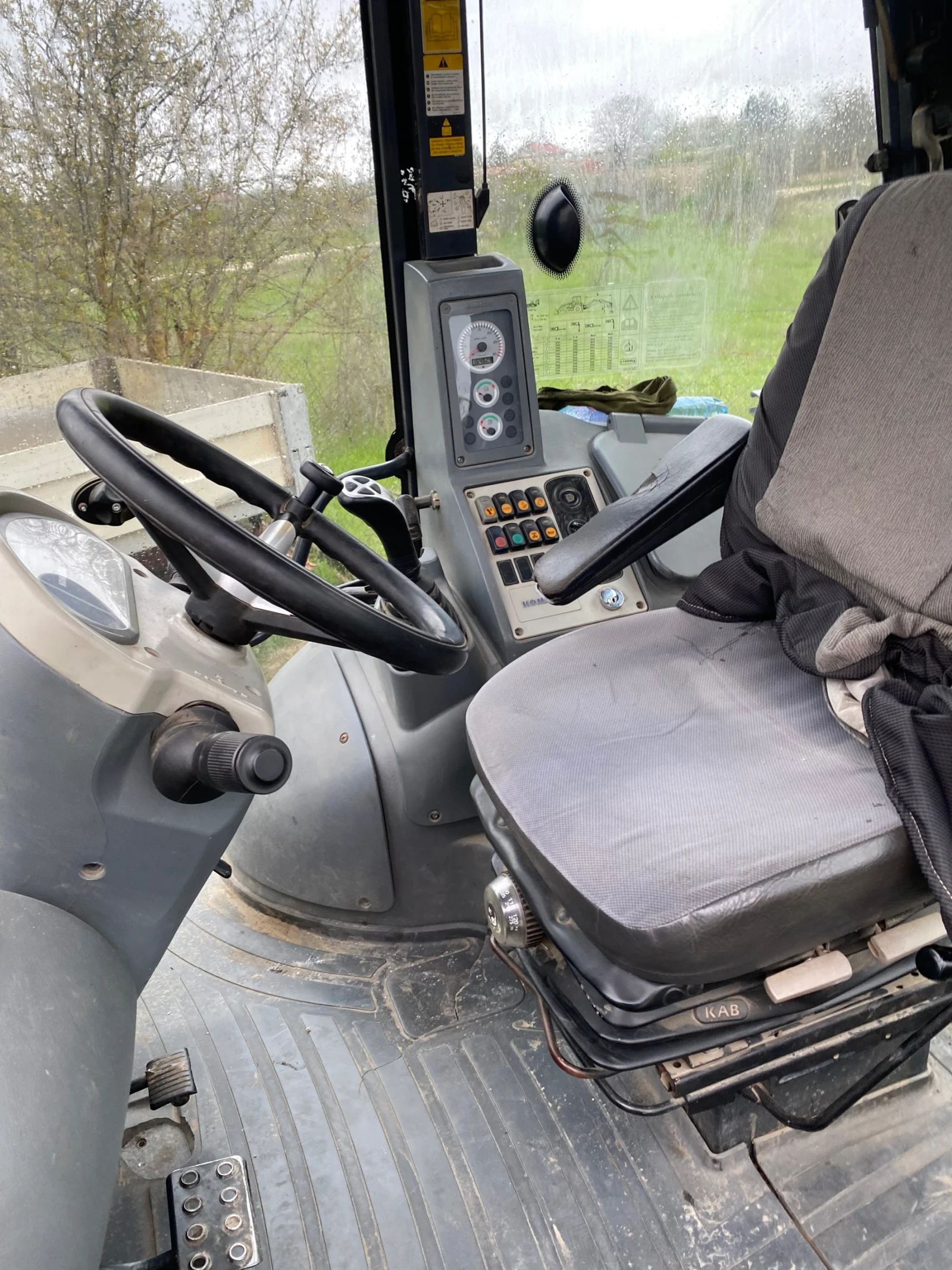 Багер Komatsu Wb97R мотор IVECO, снимка 10 - Индустриална техника - 54270351