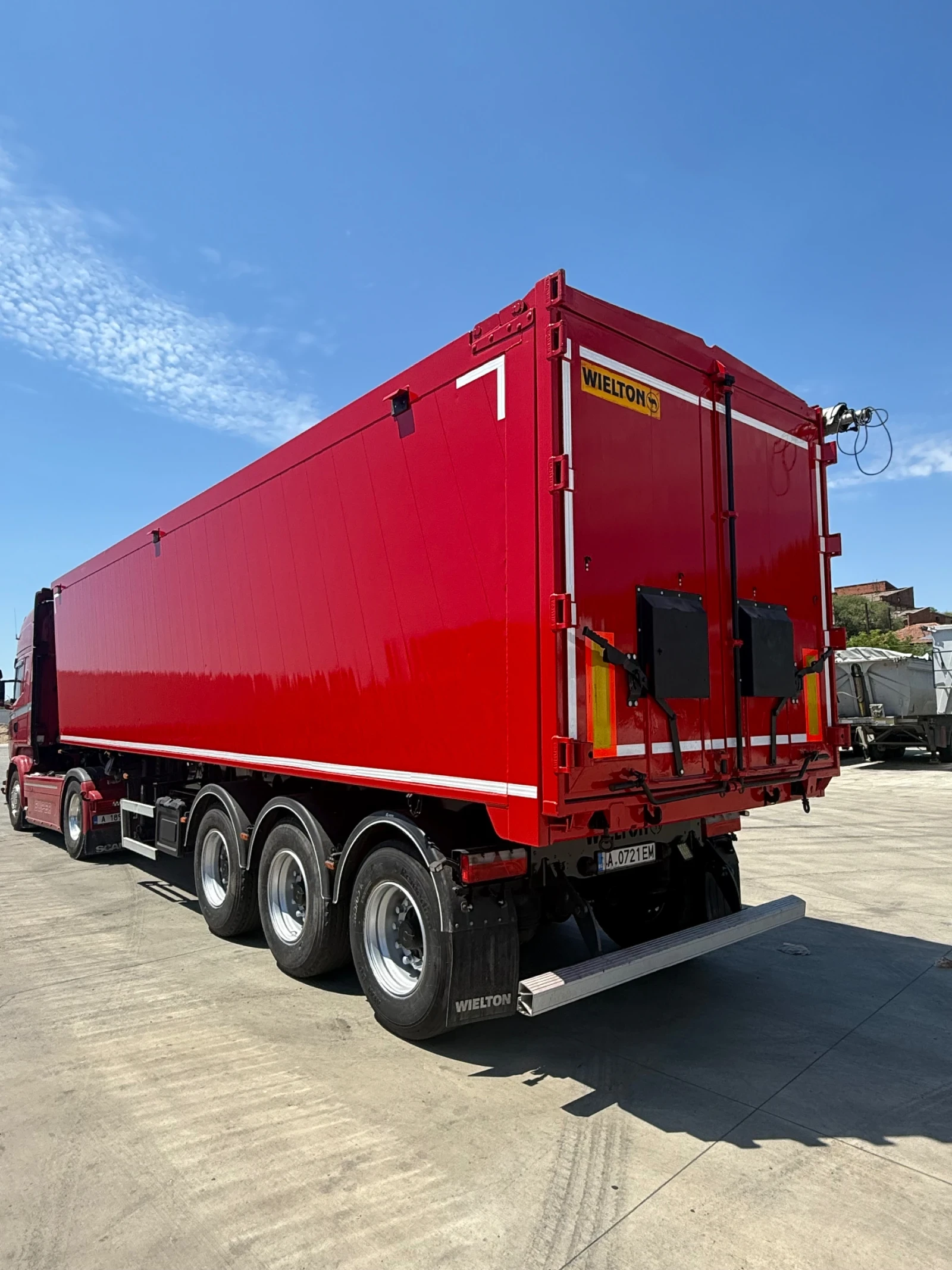 Полуремарке Wielton 55 m3 Боге , снимка 5 - Ремаркета - 55052963