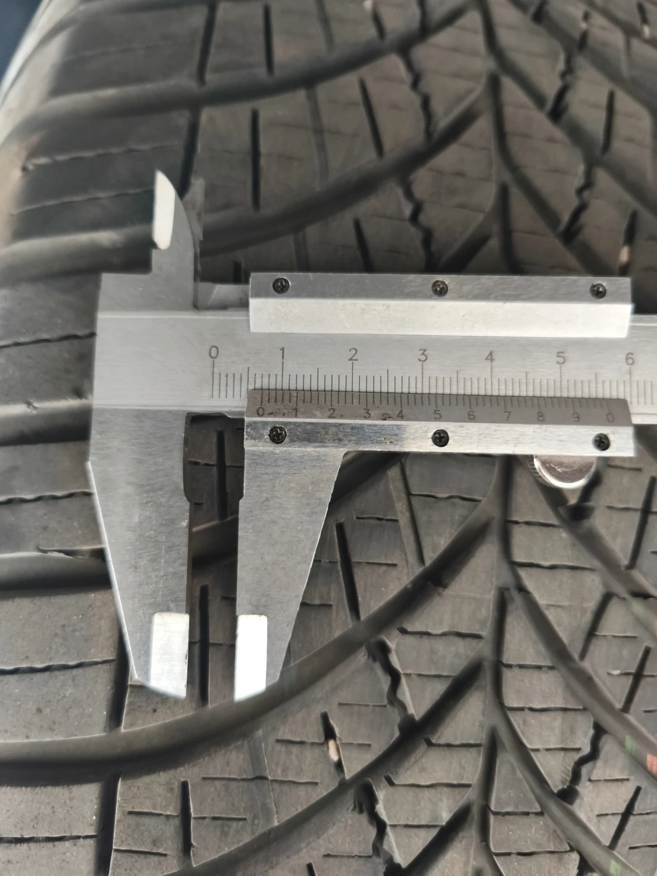 ���� 215/65R16 | Mobile.bg � ����������� 6