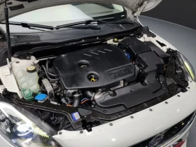 Volvo V40, снимка 6