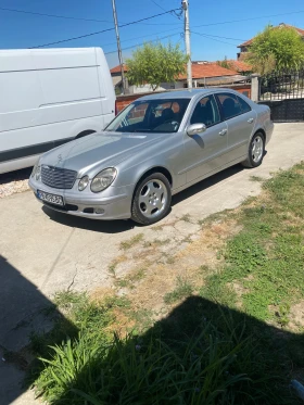 Mercedes-Benz E 200, снимка 1