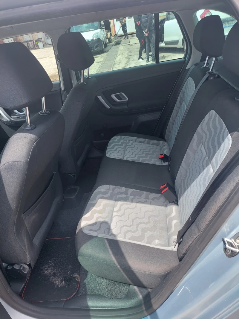 Skoda Fabia 1.4i 86ps, снимка 6 - Автомобили и джипове - 52302244