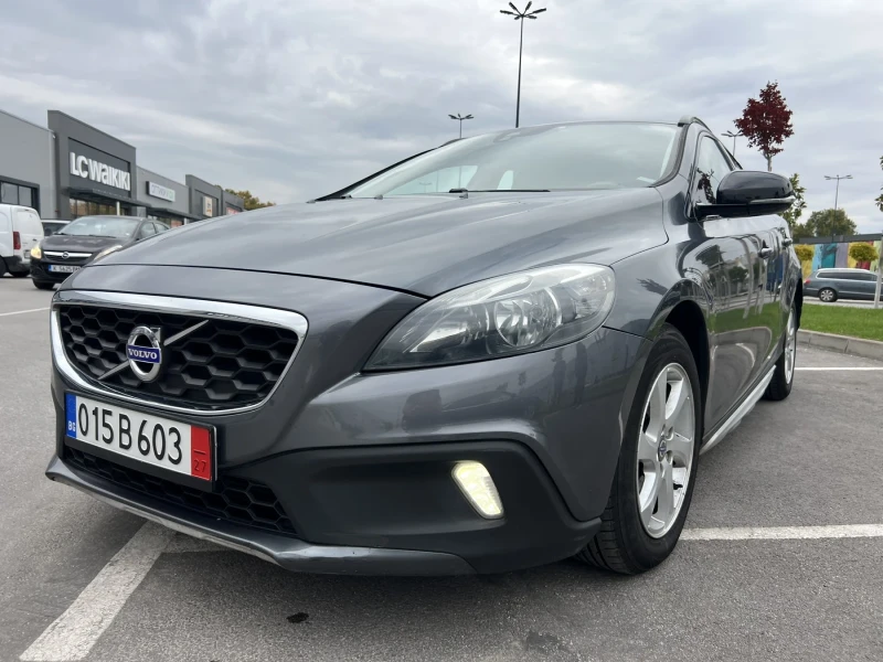 Volvo V40 Cross Country, снимка 11 - Автомобили и джипове - 52488976