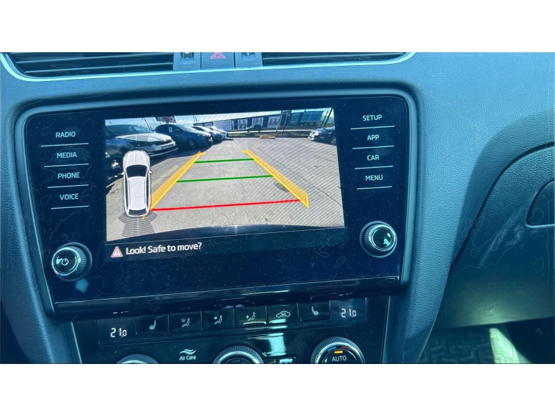 Skoda Octavia 2.0 TDi  DSG, Месечна вноска от 560 лв., снимка 15 - Автомобили и джипове - 52829581