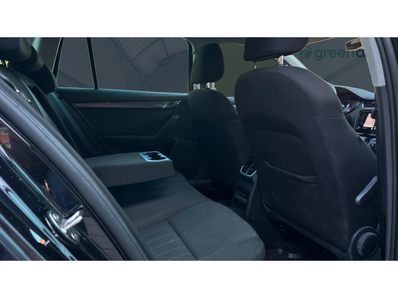 Skoda Octavia 2.0 TDi  DSG, Месечна вноска от 560 лв., снимка 10 - Автомобили и джипове - 52829581