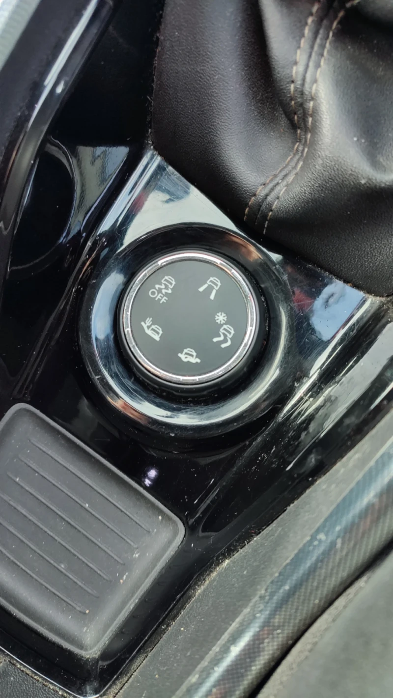 Peugeot 2008 1.6, снимка 11 - Автомобили и джипове - 53191874