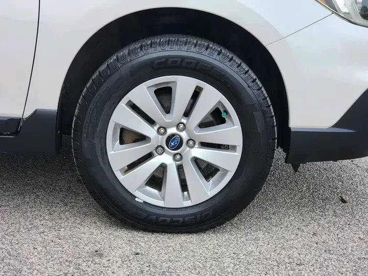 Subaru Outback 2.5i CVT * CARFAX* * АвтоКредит* (ЦЕНА ДО БГ) - изображение 9