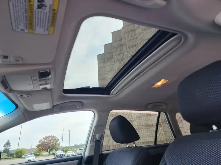 Subaru Outback 2.5i CVT * CARFAX* * АвтоКредит* (ЦЕНА ДО БГ), снимка 14 - Автомобили и джипове - 52576201