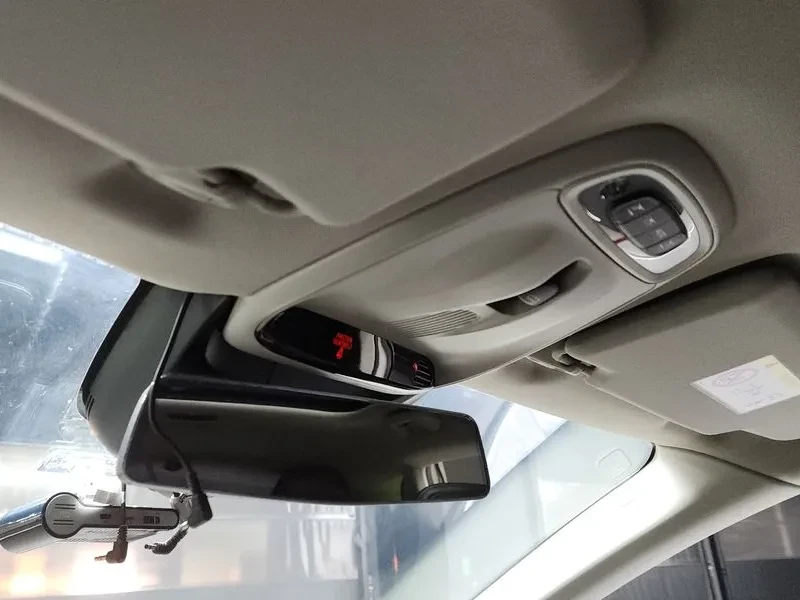 Volvo V40, снимка 17 - Автомобили и джипове - 54326567