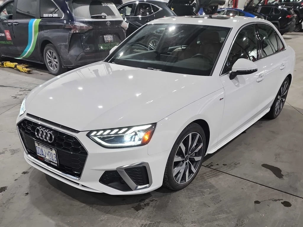 Audi A4 * Progressiv * CARFAX * БЕЗ ПЪРВОНАЧАЛНА ВНОСКА, снимка 1