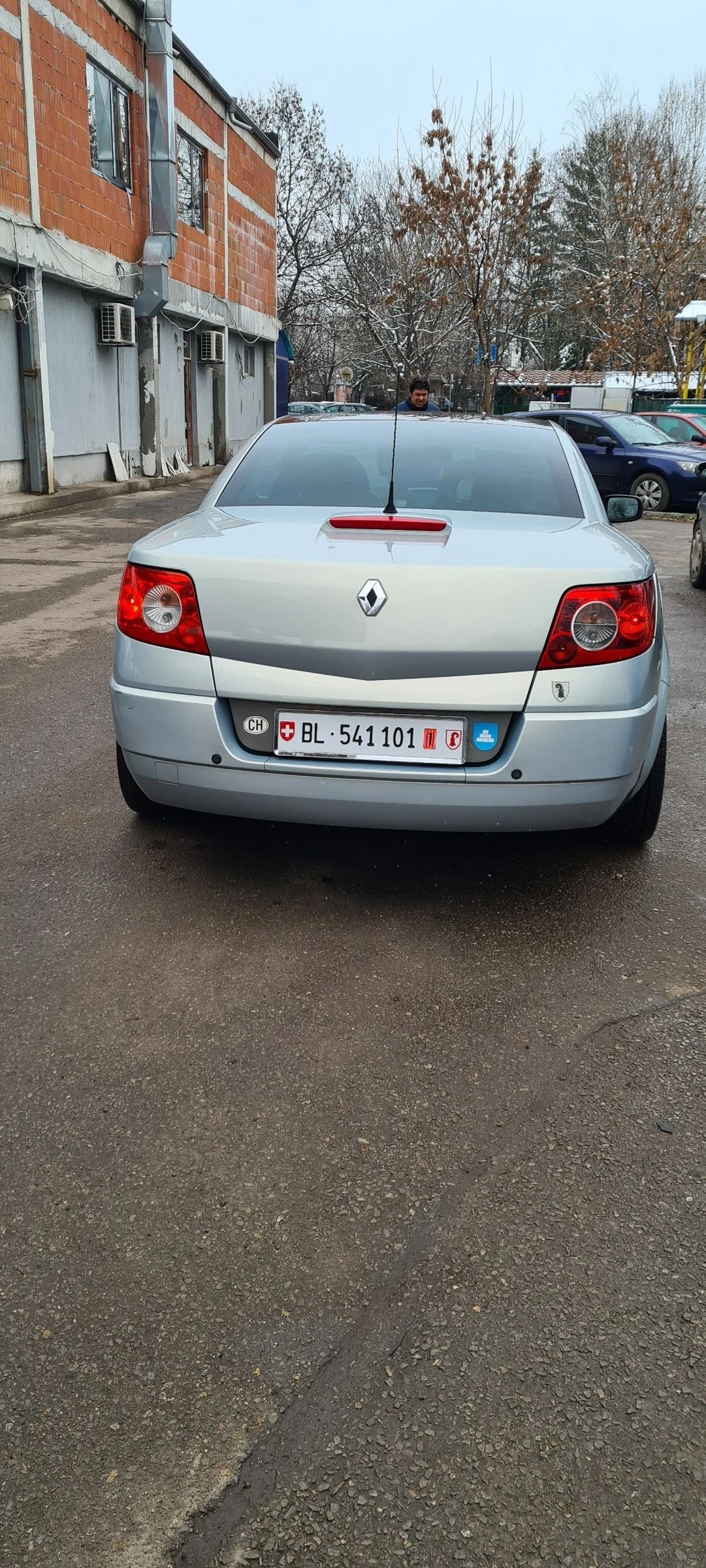 Renault Megane 2.0i cc - изображение 4