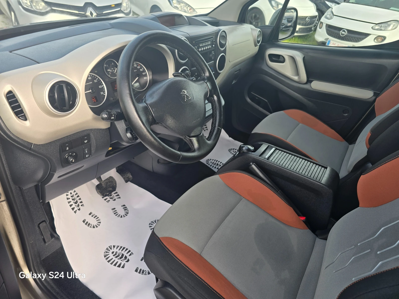Peugeot Partner 1.6HDI-100K.C-AVTOMATIC-EURO6 - изображение 9
