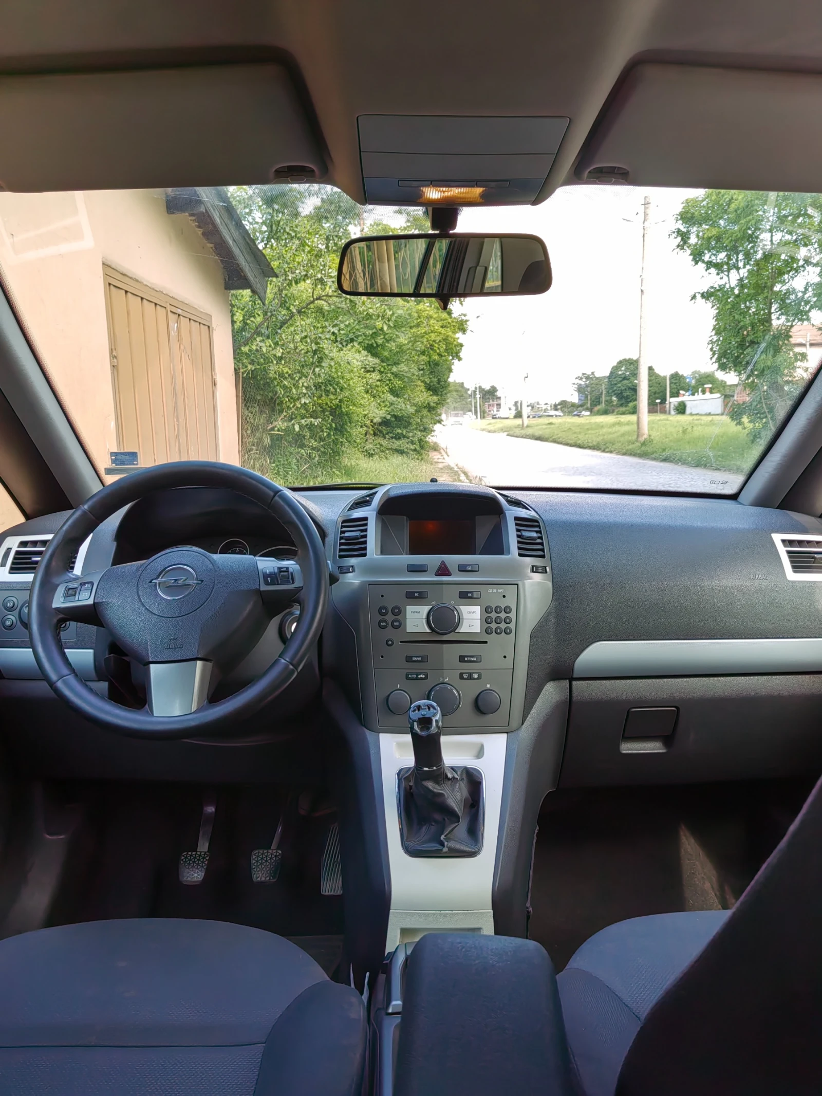 Opel Zafira 1.9 CDTI - изображение 9