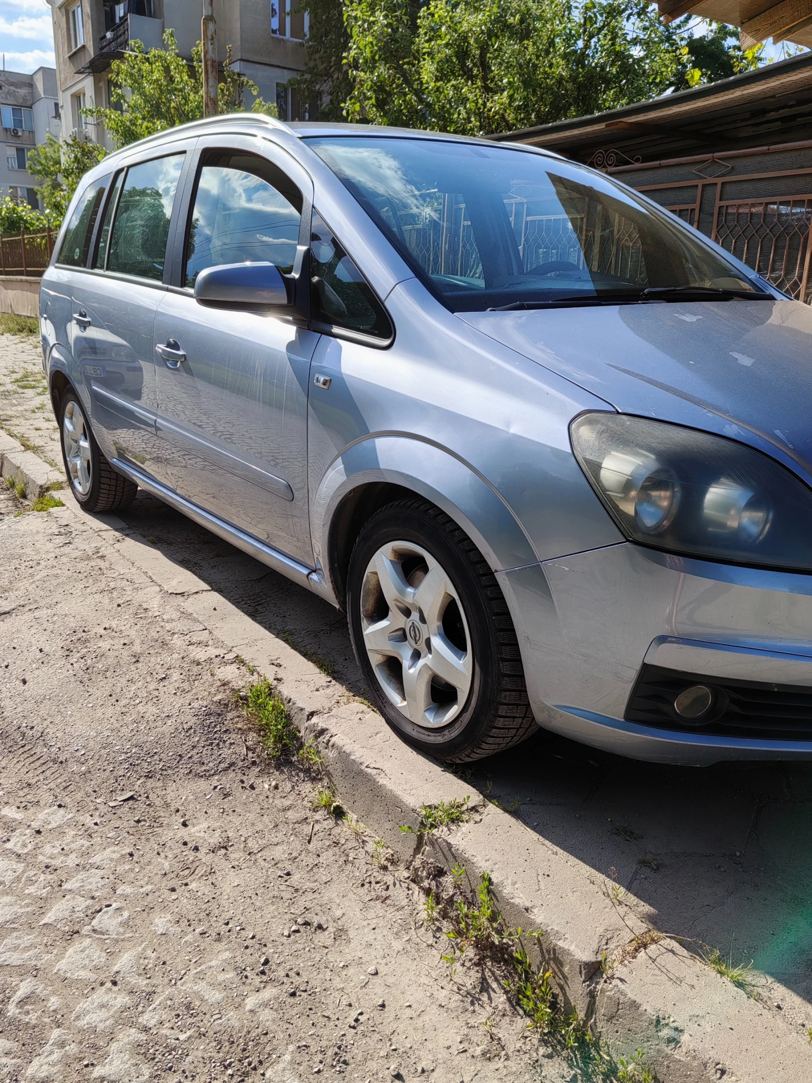 Opel Zafira 1.9 CDTI - изображение 3