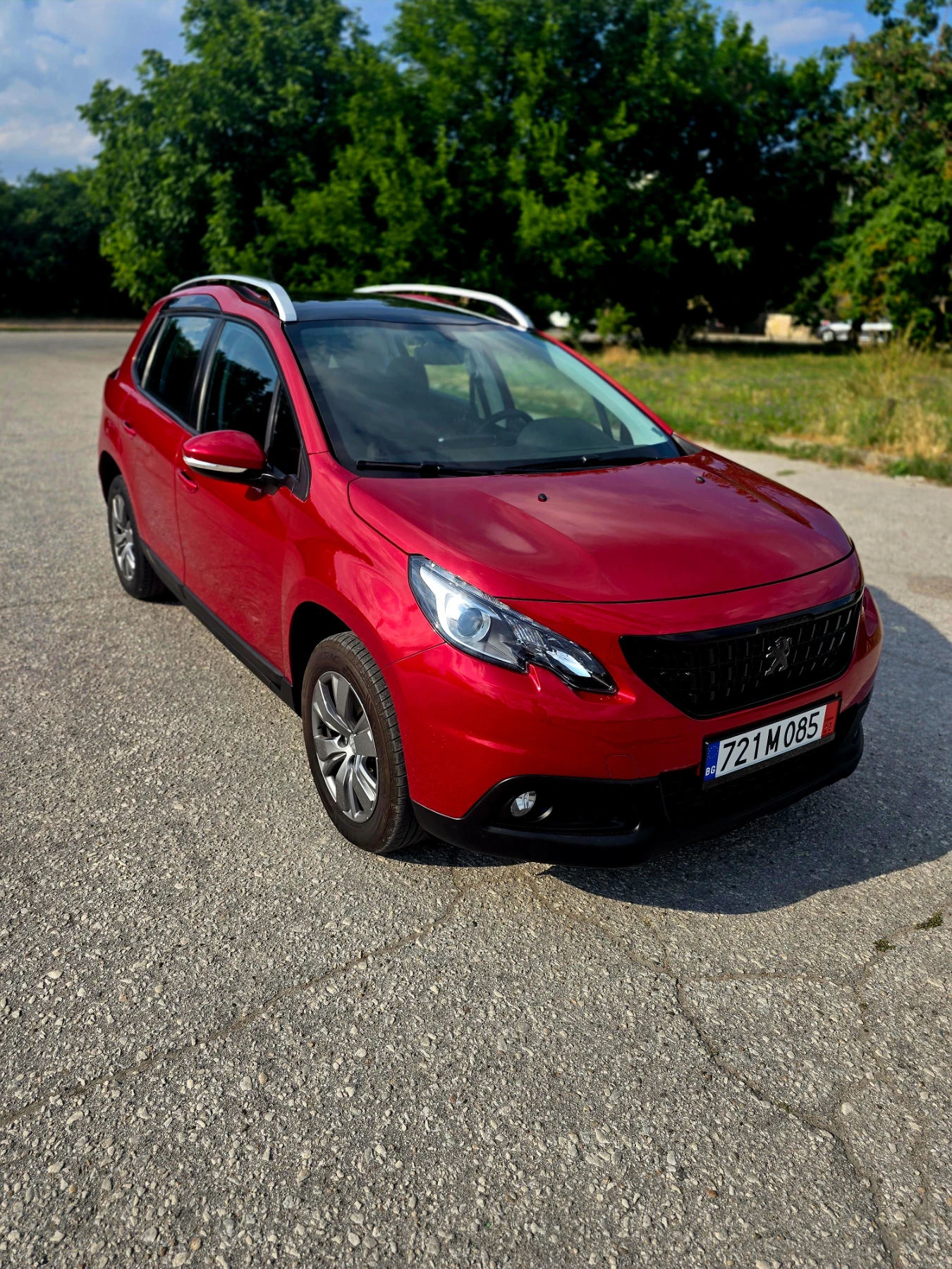 Peugeot 2008 1.2 Pure Tech Allure, 110 h.p, Панорама 63500 km - изображение 2