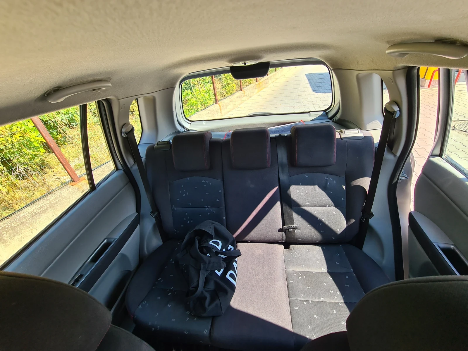 Mazda 2 1.4D SWISS - изображение 9