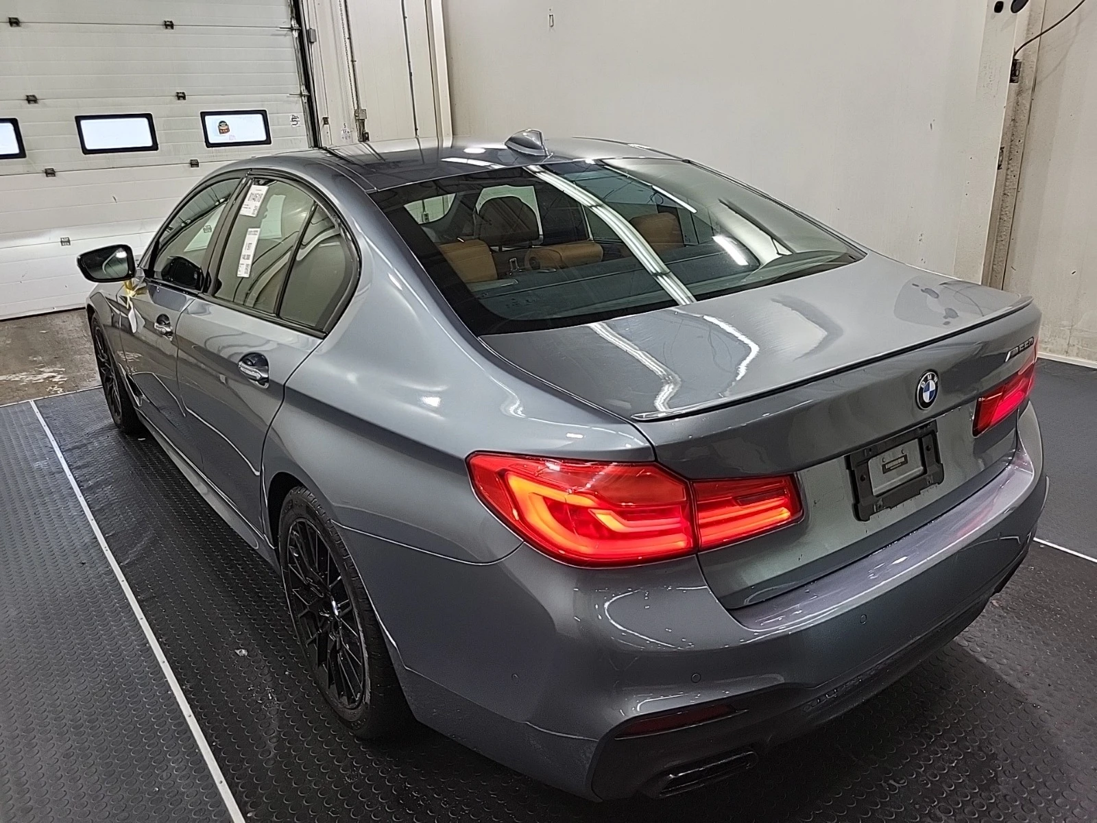 BMW 550 XDRIVE * * CARFAX * * АВТО КРЕДИТ * *  - изображение 5