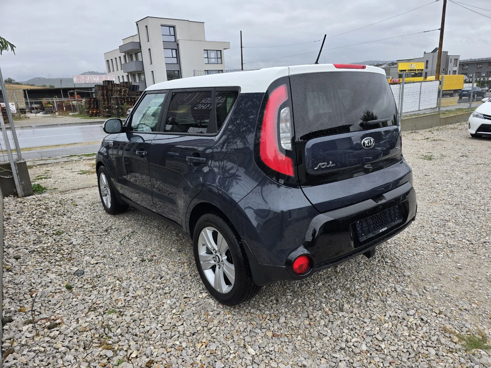 Kia Soul 1.6 CRDI AUTOMAT EURO6 - изображение 6