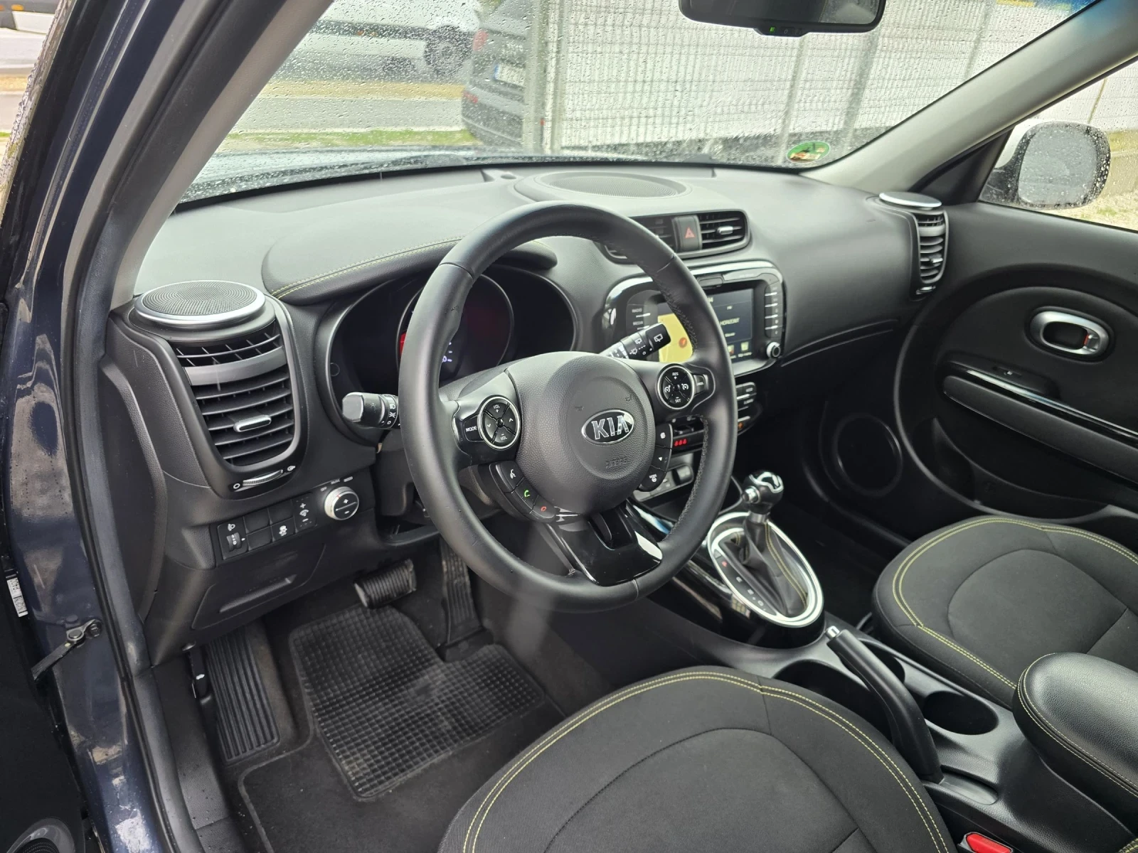 Kia Soul 1.6 CRDI AUTOMAT EURO6 - изображение 8