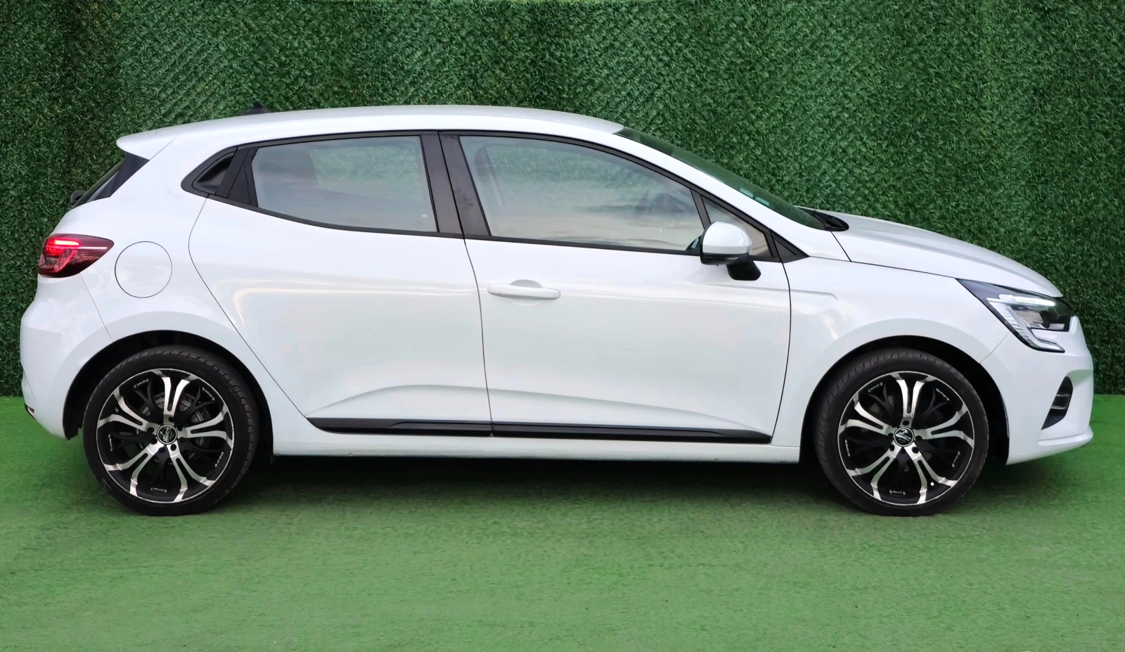 Renault Clio 1.5DCI* 90кс* 95000км* Евро 6 - изображение 4