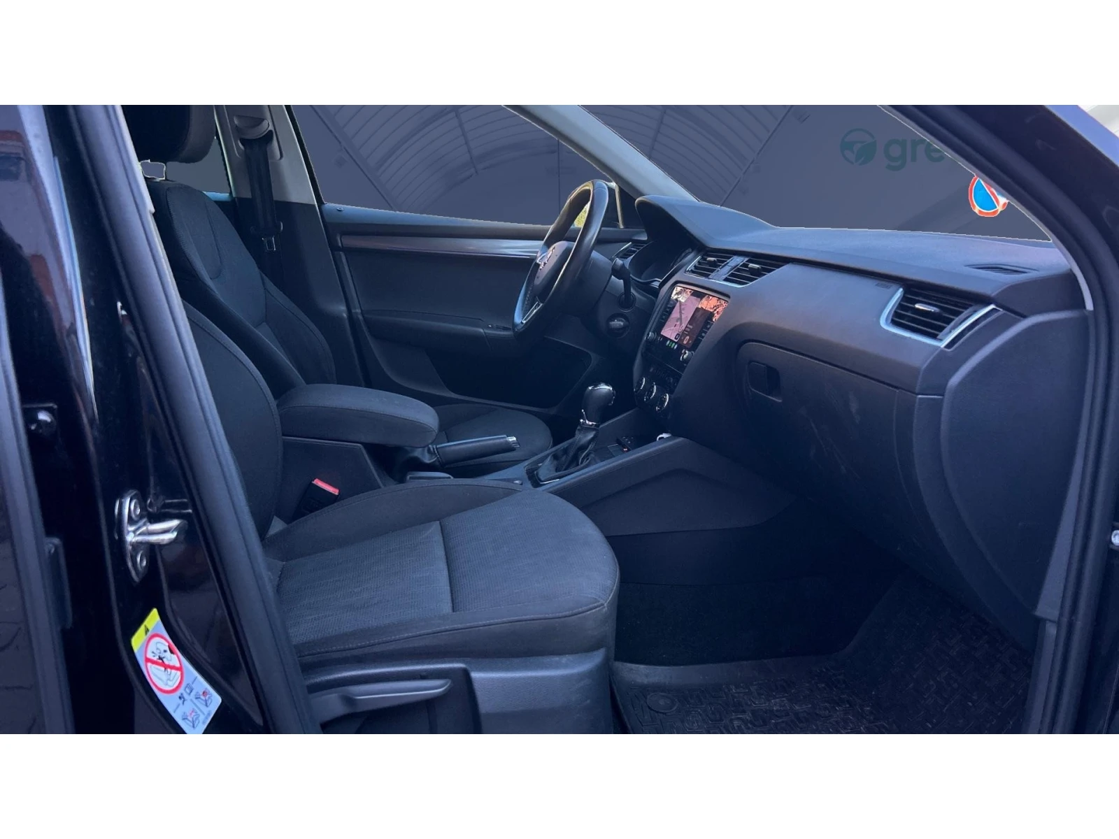 Skoda Octavia 2.0 TDi  DSG, Месечна вноска от 560 лв. - изображение 9