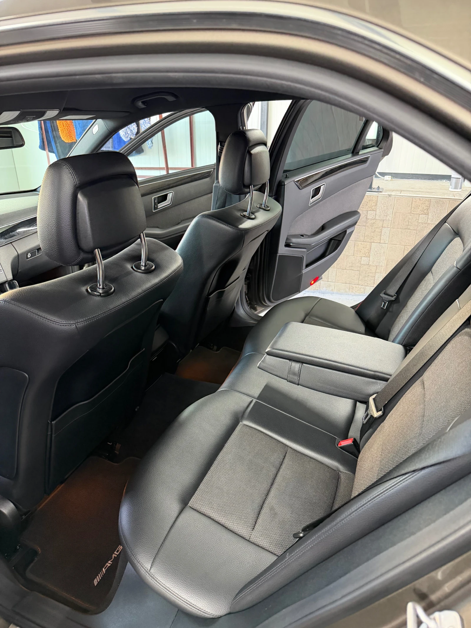 Mercedes-Benz E 220  - изображение 10