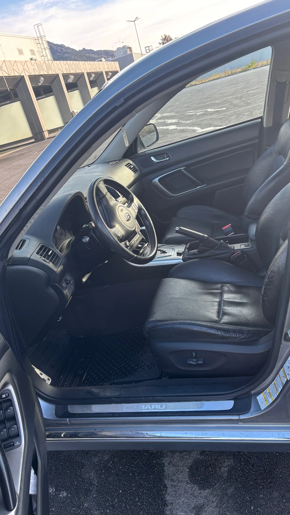 Subaru Legacy 3.0R, снимка 11 - Автомобили и джипове - 53948233