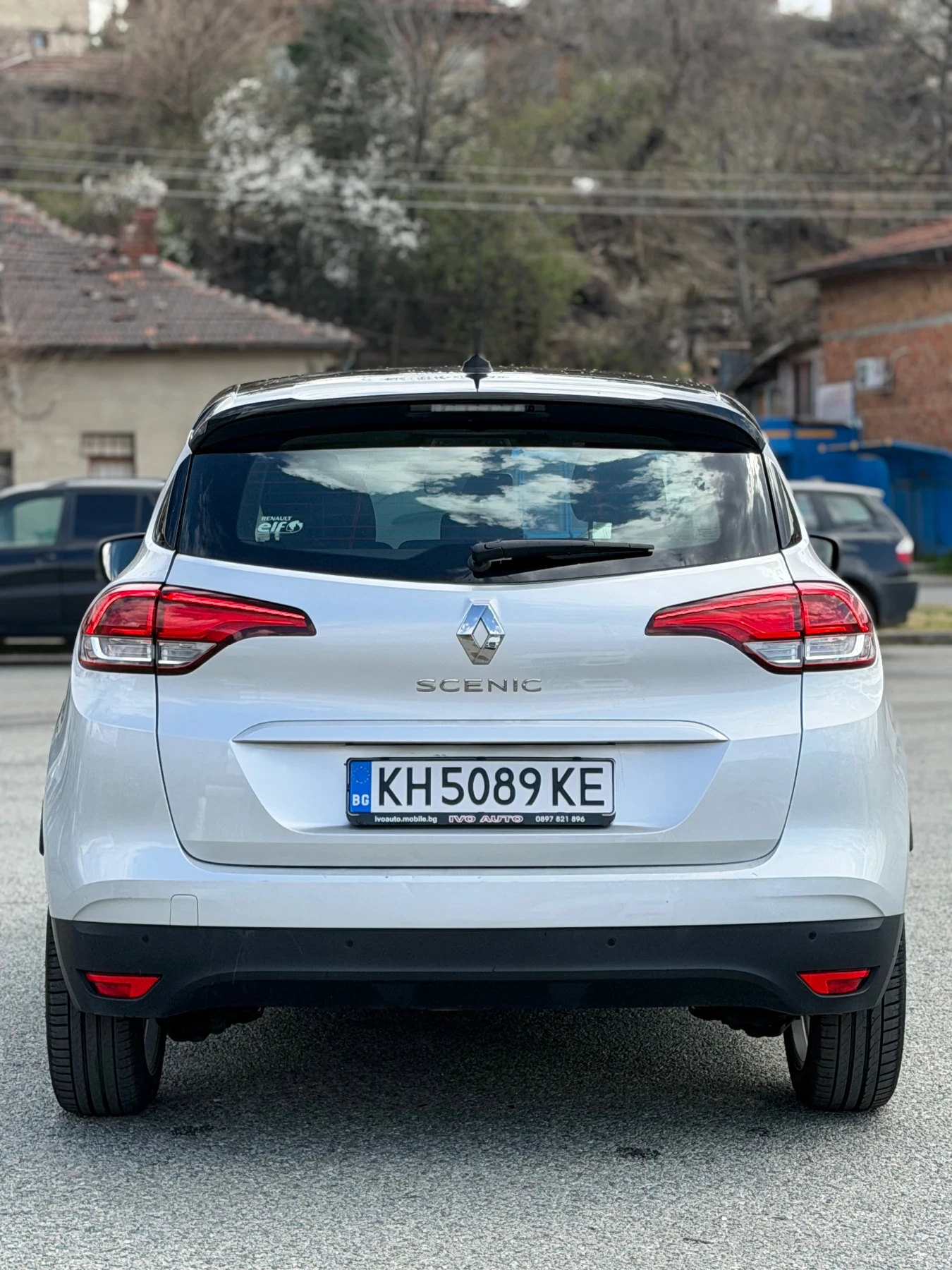 Renault Scenic 1.5 dCi 110 EDC, снимка 7 - Автомобили и джипове - 53982778