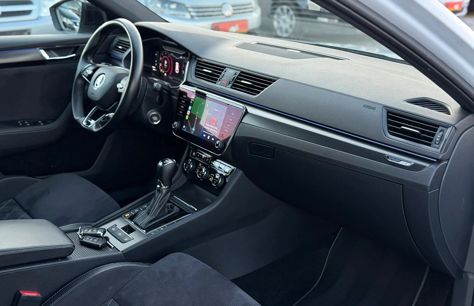 Skoda Superb 2.0TDI 200кс DSG SportLine DIGITAL CarPlay FULL, снимка 15 - Автомобили и джипове - 54563085