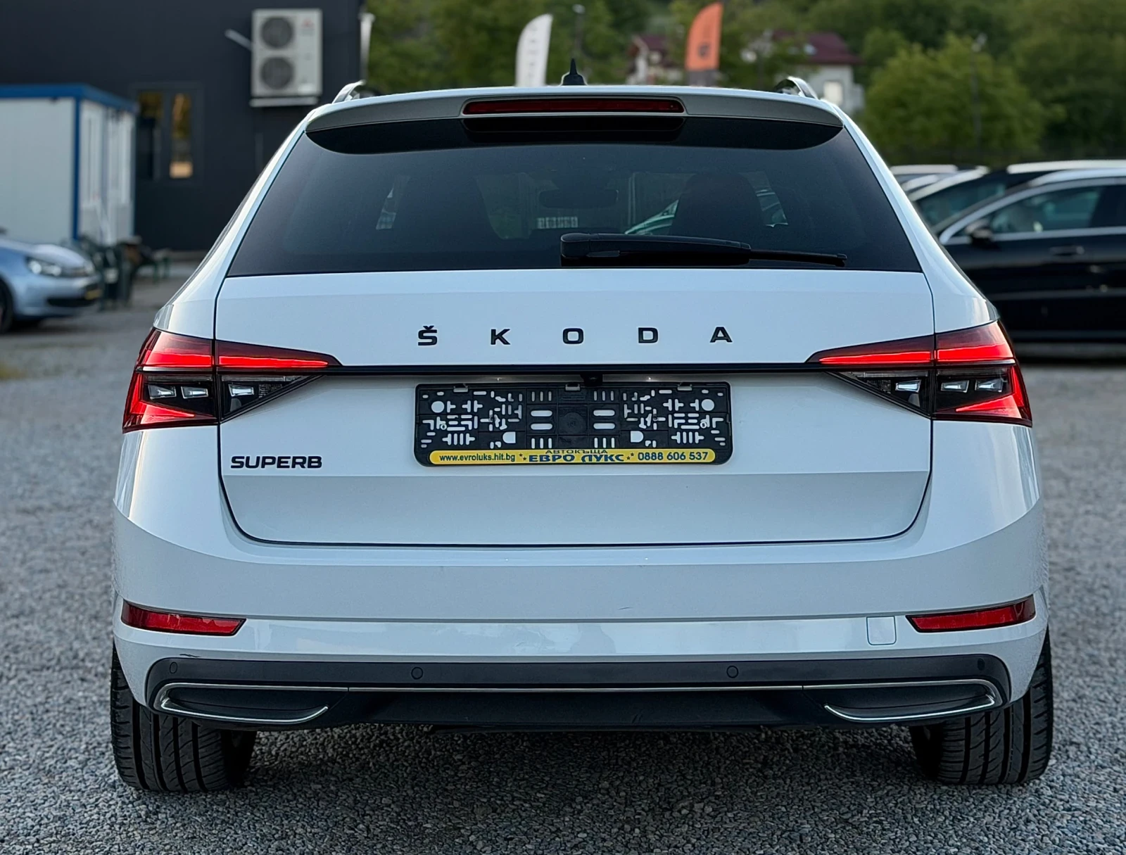 Skoda Superb 2.0TDI 200кс DSG SportLine DIGITAL CarPlay FULL, снимка 5 - Автомобили и джипове - 54563085